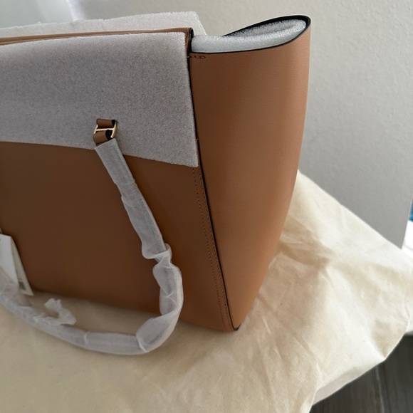 *NWT* TORY BURCH | Parker Large Tote | Cardamom/Royal Navy - Picture 11 of 14